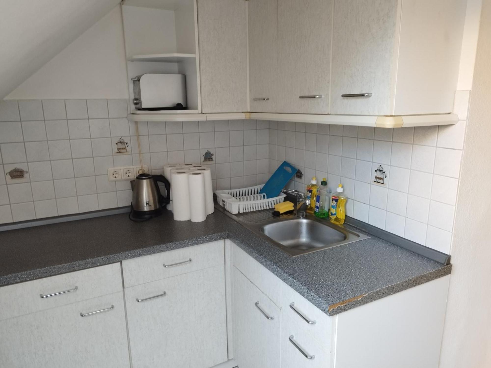 Flex Aparts - Grosse, Moeblierte Wohnung In Zwickau Mit 2 Zimmern Buitenkant foto
